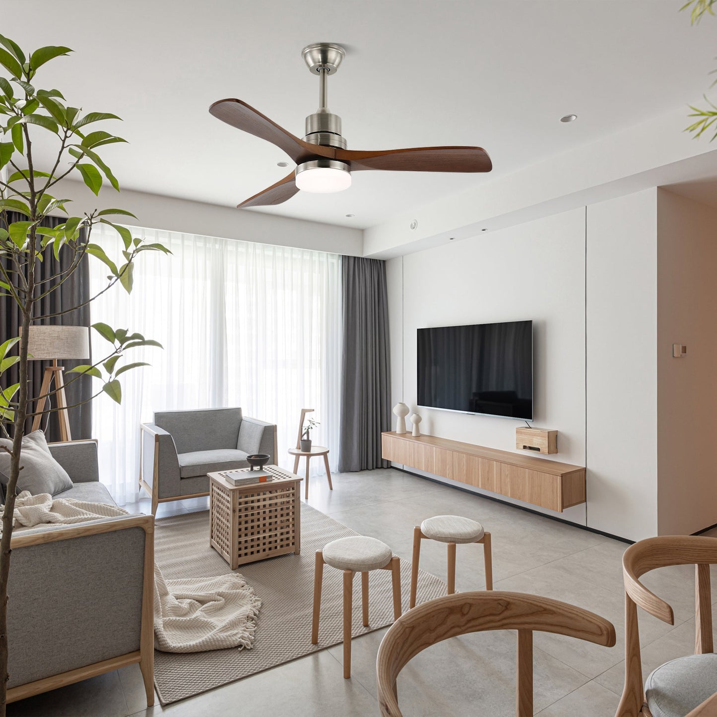 Plafondventilator met Verlichting en 6 Snelheden – Scandinavisch Design in Natuurlijke Houtafwerking
