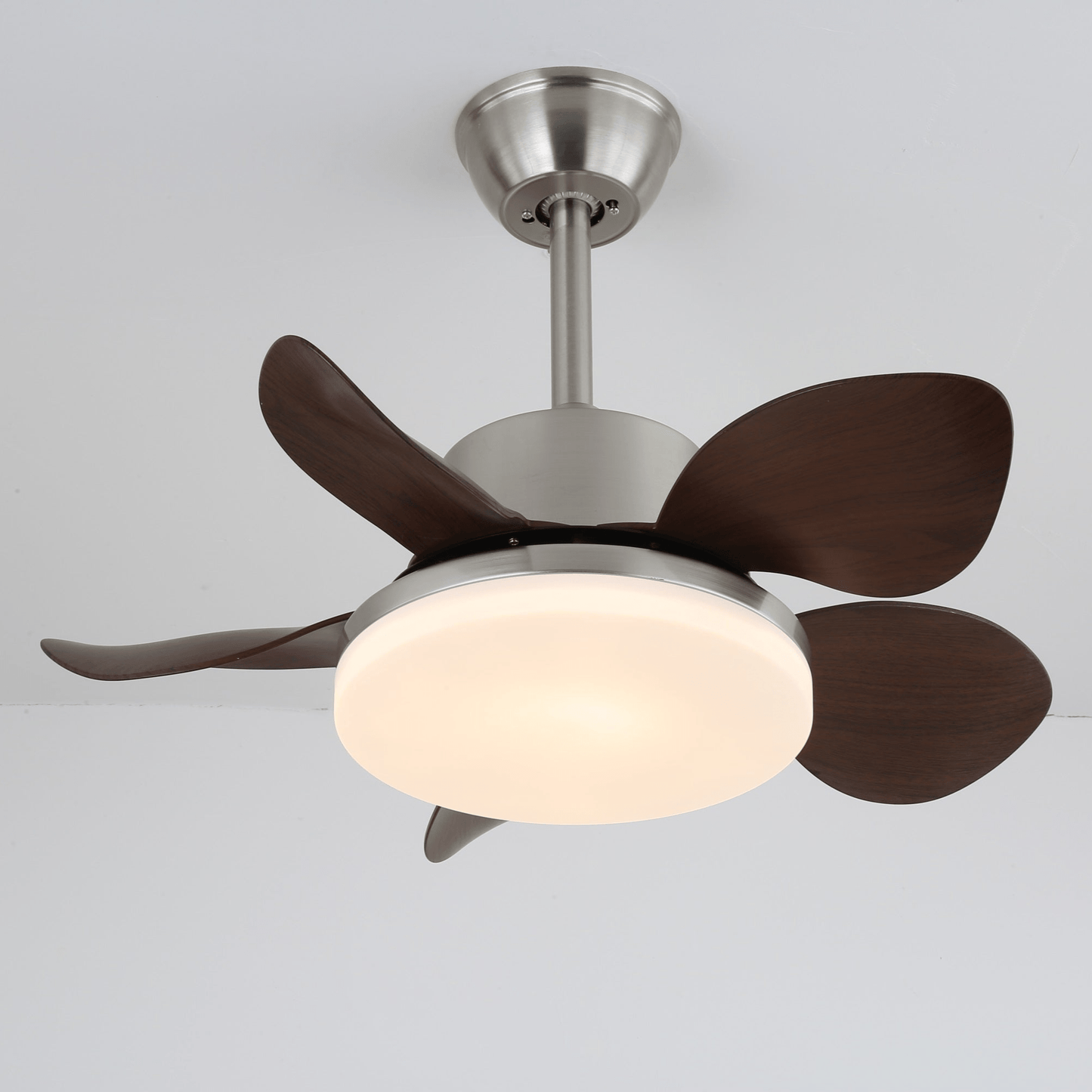 Plafondventilator Alenya met Houtlook en Geïntegreerde Verlichting Ø55cm 48W Grijsbruine Bladeren voor Alle Seizoenen