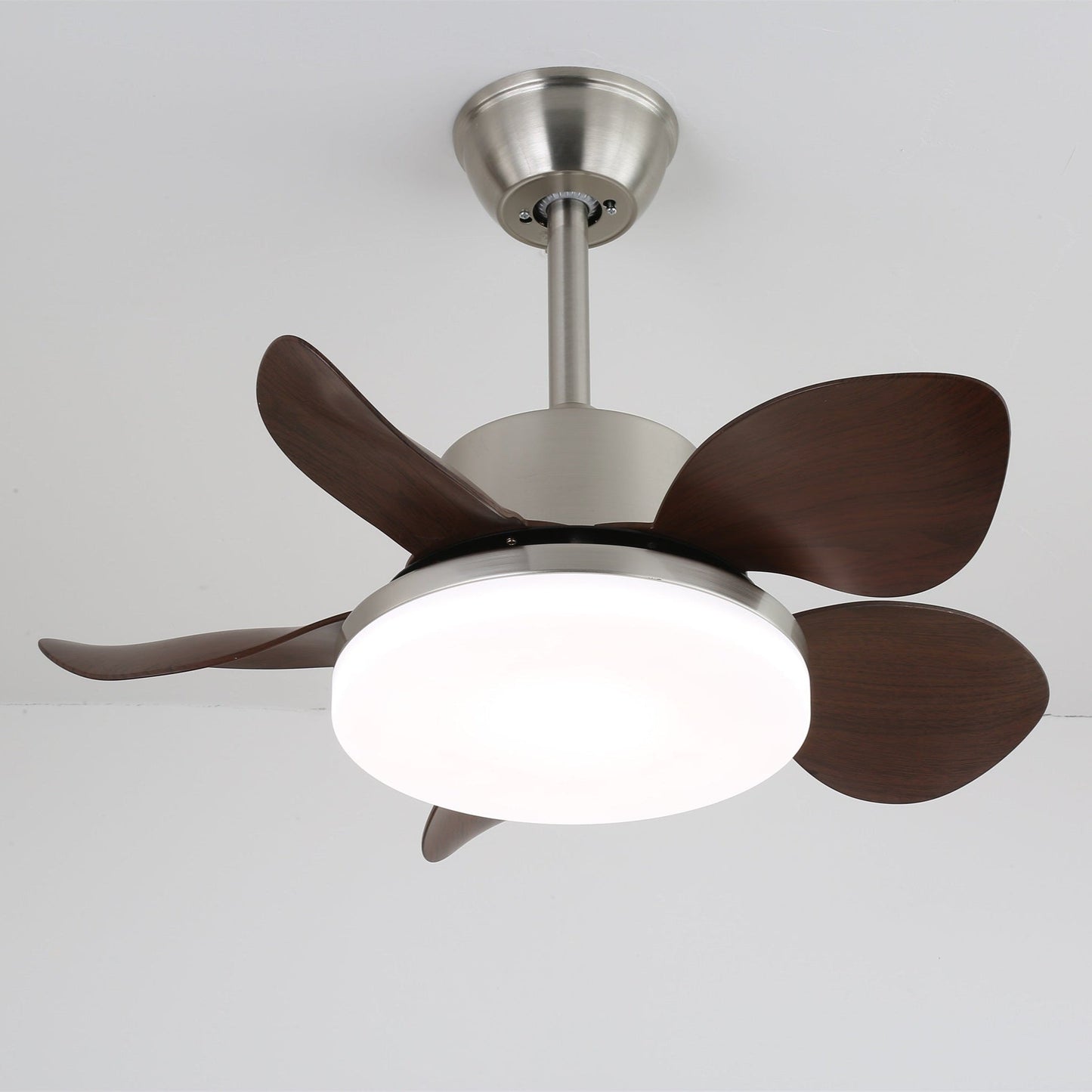 Plafondventilator Alenya met Houtlook en Geïntegreerde Verlichting Ø55cm 48W Grijsbruine Bladeren voor Alle Seizoenen