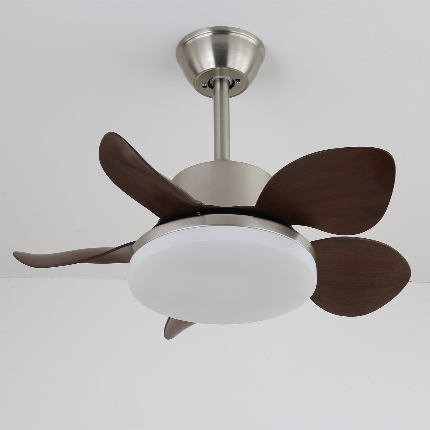 Plafondventilator Alenya met Houtlook en Geïntegreerde Verlichting Ø55cm 48W Grijsbruine Bladeren voor Alle Seizoenen