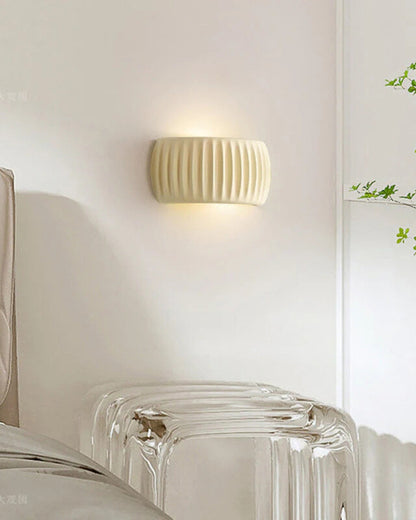 Wandlamp met Golvende Textuur in Natuurlijke Aardtinten voor Sfeervolle Verlichting | Moderne Wandverlichting Ambachtelijk Design Warm Licht Omhoog en Omlaag