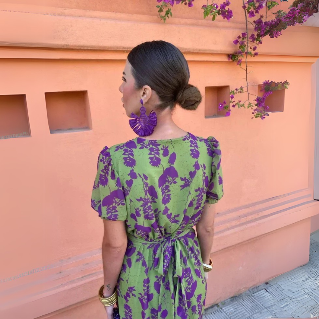 Dames midi-jurk met bloemenprint en aansluitende pasvorm
