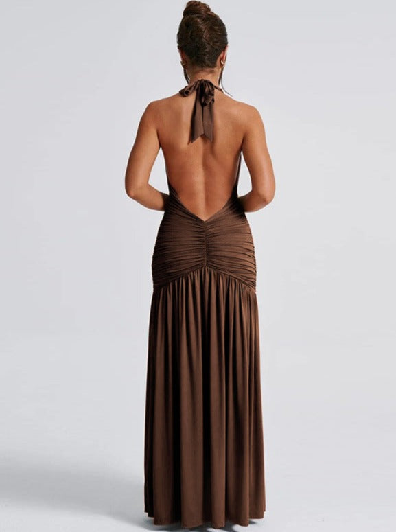 CALORA_ Florencia | Bruine Geplooide Split Halter V-hals Rugloze Jurk