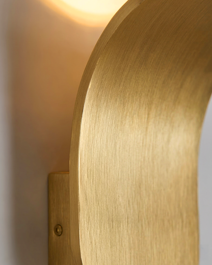 Gebogen Wandlamp Modern Minimalistisch Design Geborstelde Afwerking Diffuus Licht Decoratieve Wandverlichting voor Gang Slaapkamer Woonkamer