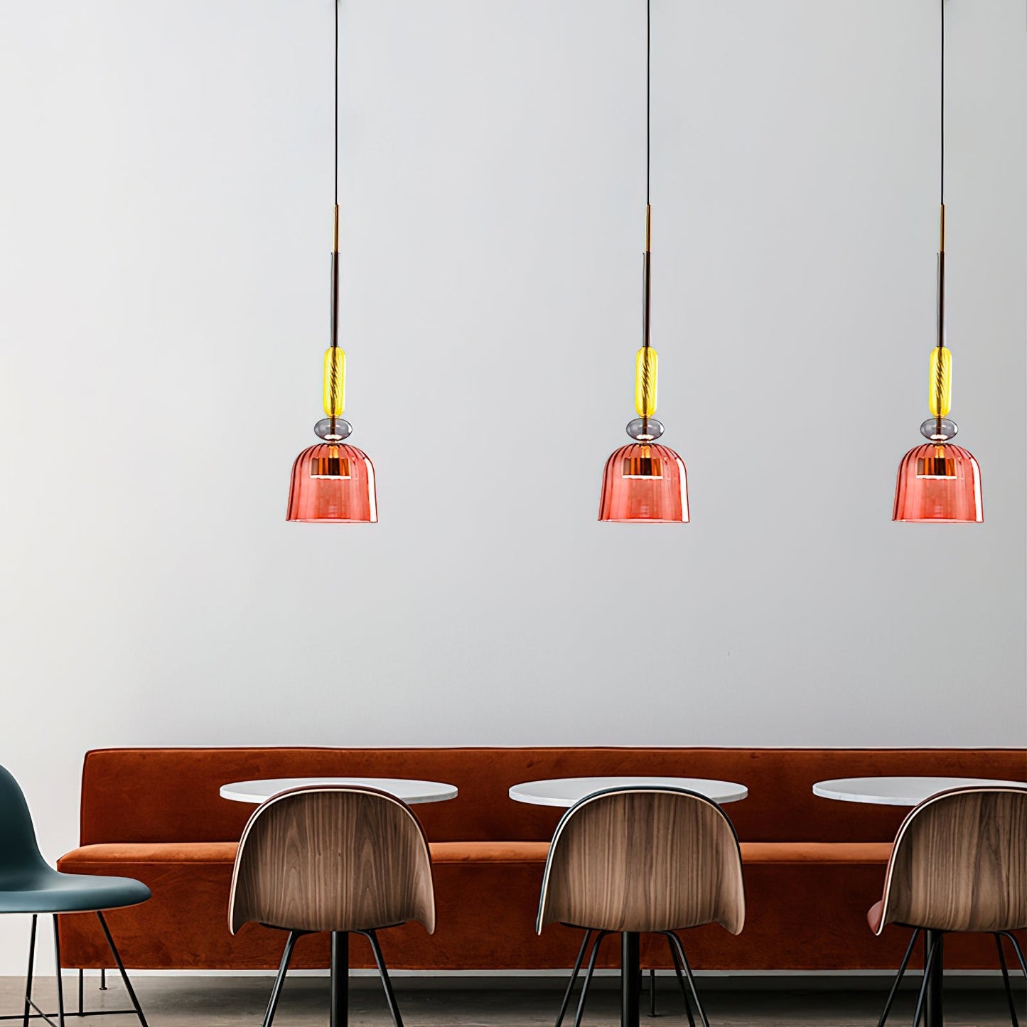 Glazen Hanglamp met Gekleurde Kap – Scandinavisch Verlichtingsdesign met Geïntegreerde LED – Macaron Jar Pendant Light