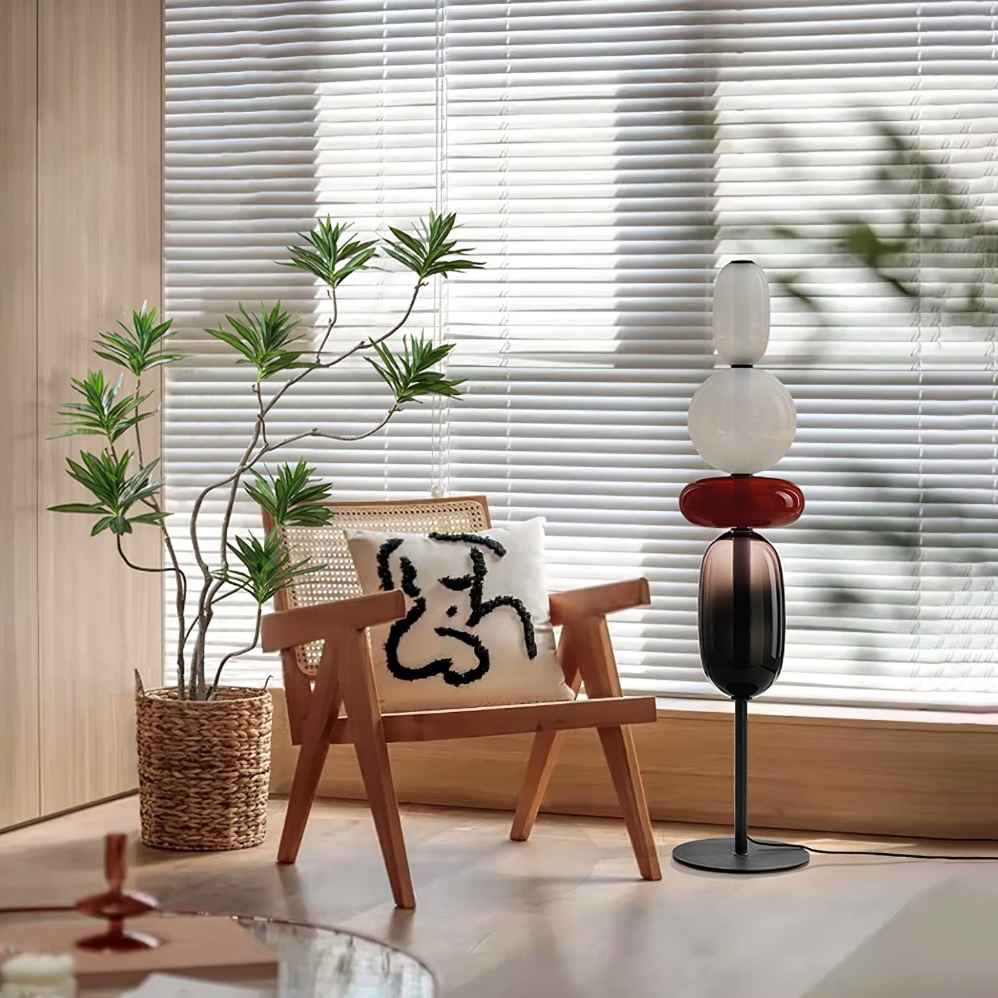 Glazen Vloerlamp met Handgeblazen Kap Zwarte Standaard Modern Design Woonkamer Verlichting