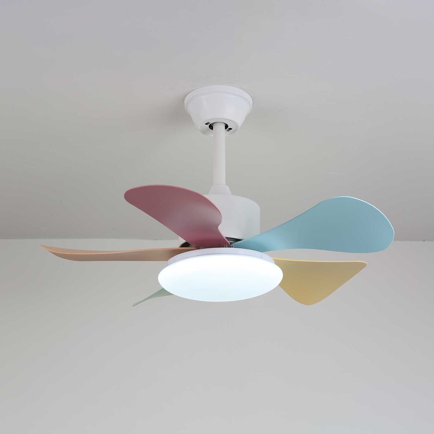 Plafondventilator met gekleurd glaslicht – Ø76cm dimbaar – 6 snelheden incl. afstandsbediening – stille motor – modern design voor woonkamer slaapkamer