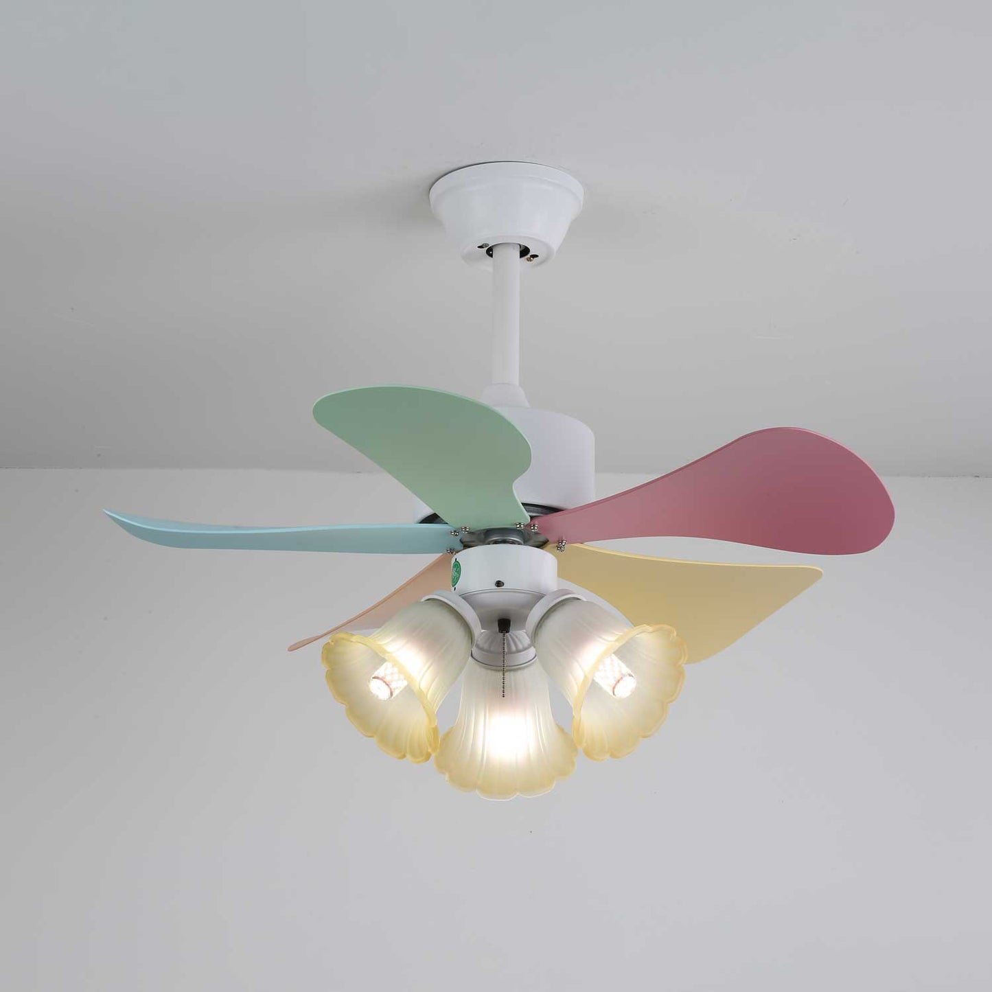 Plafondventilator met gekleurd glaslicht – Ø76cm dimbaar – 6 snelheden incl. afstandsbediening – stille motor – modern design voor woonkamer slaapkamer