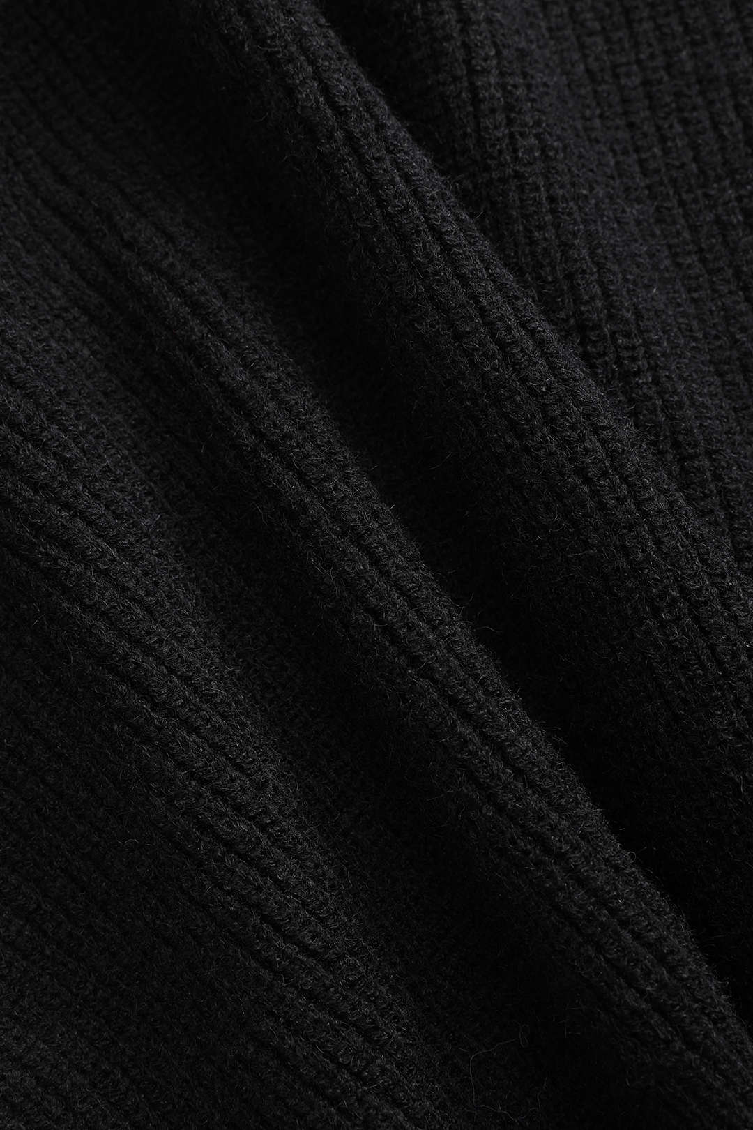 Zwarte Gebreide Cardigan met Jeans Patches wordt: 
Zwarte Cardigan Met Jeans Patches en Gebreide Mouwen