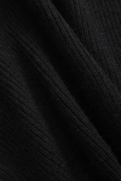 Zwarte Gebreide Cardigan met Jeans Patches wordt: 
Zwarte Cardigan Met Jeans Patches en Gebreide Mouwen