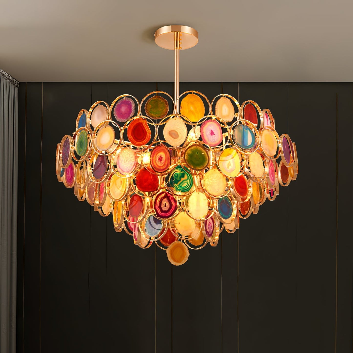 Agaat Kroonluchter – Natuursteen Hanglamp met Goudkleurige Montage – Echt Braziliaans Agaat Verlicht