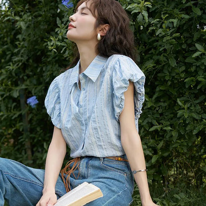 Blouse met Blauwe Streepjes Zomerse Elegantie