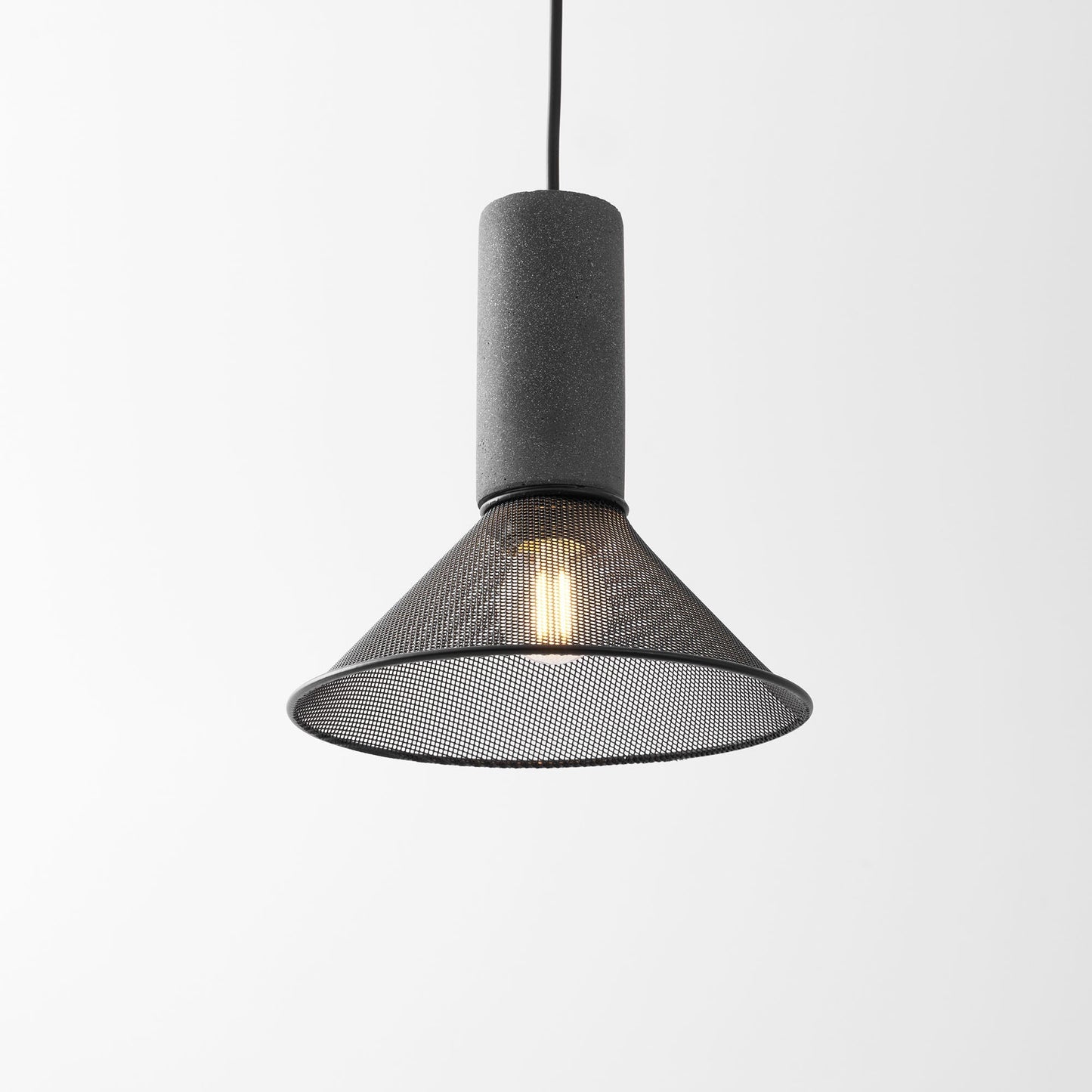 Industriële Hanglamp met Cement & Zwart Mesh — 6 Vormen