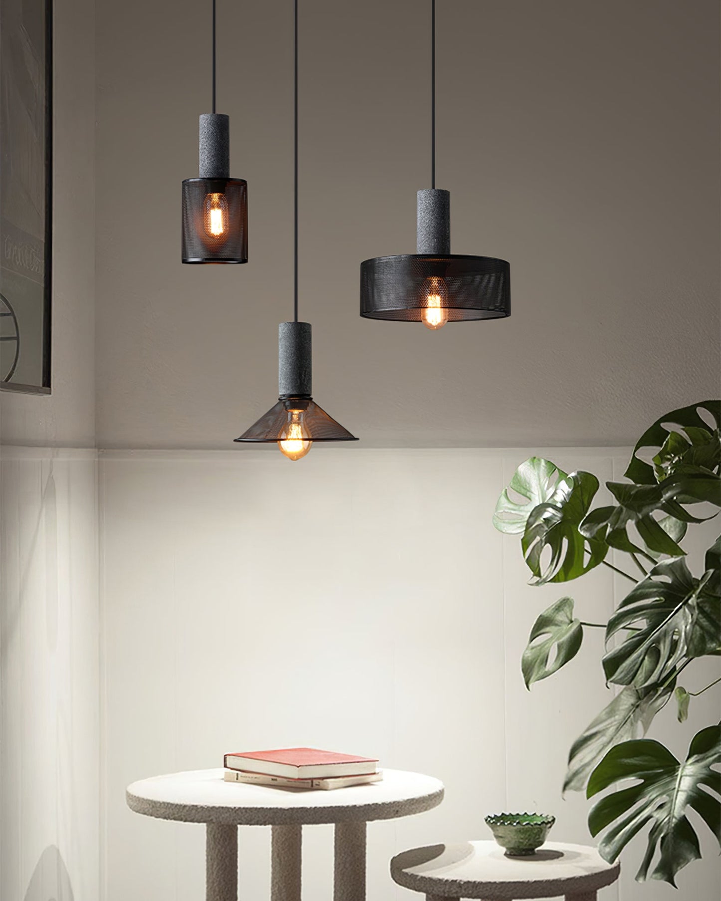 Industriële Hanglamp met Cement & Zwart Mesh — 6 Vormen
