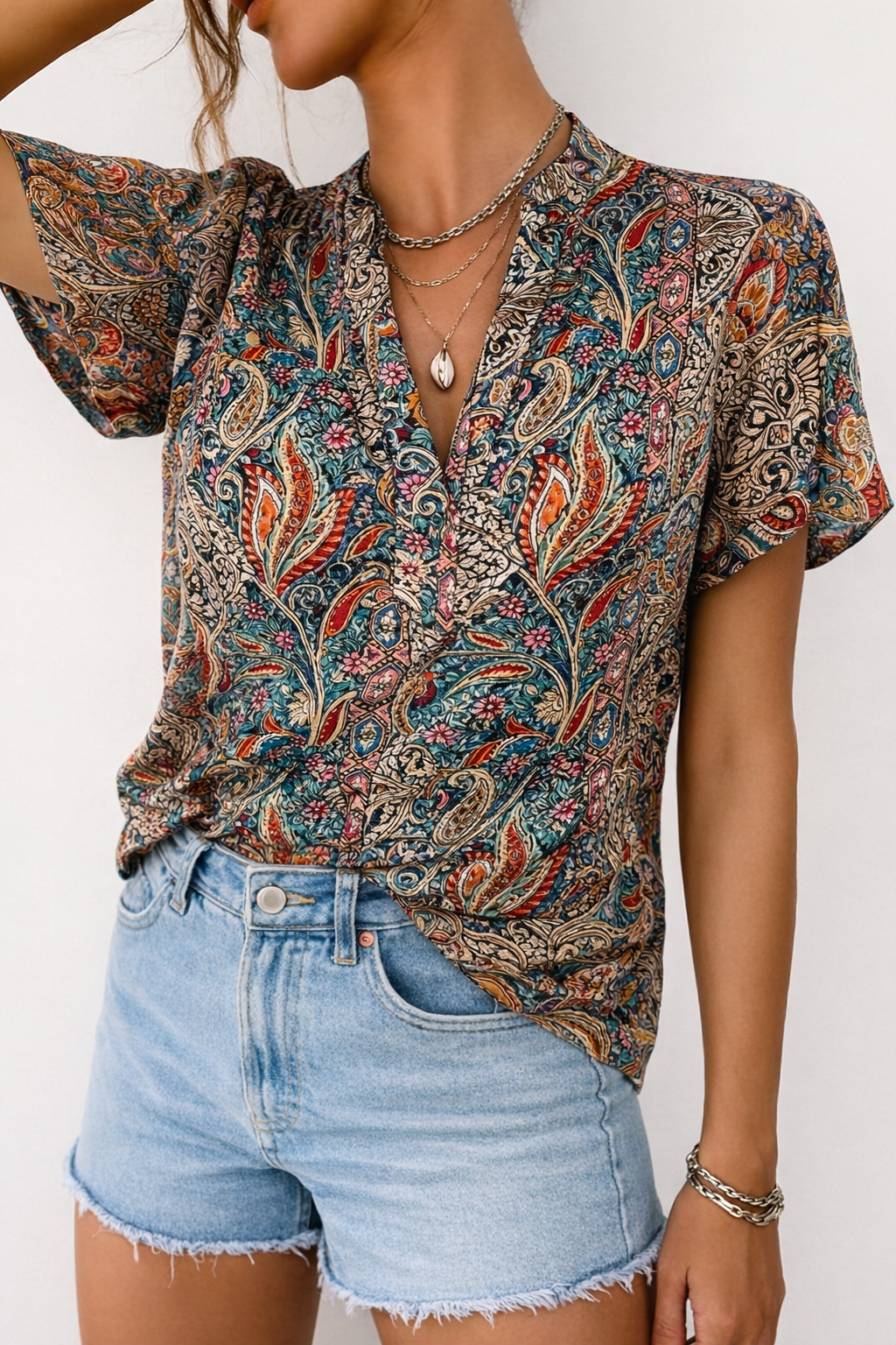 Vrouwelijke Blouse Kort met Plof Mouwen - StudioMarella