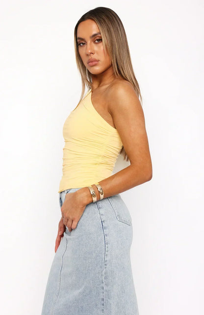 Vrouwelijke Top One-Shoulder Elegant Gedraaid Model