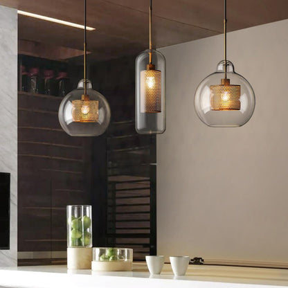 Glazen Hanglamp met Metalen Gaaskap Transparant Amber Zwart Goud 20-30cm Scandinavisch Design Eetkamer Keuken
