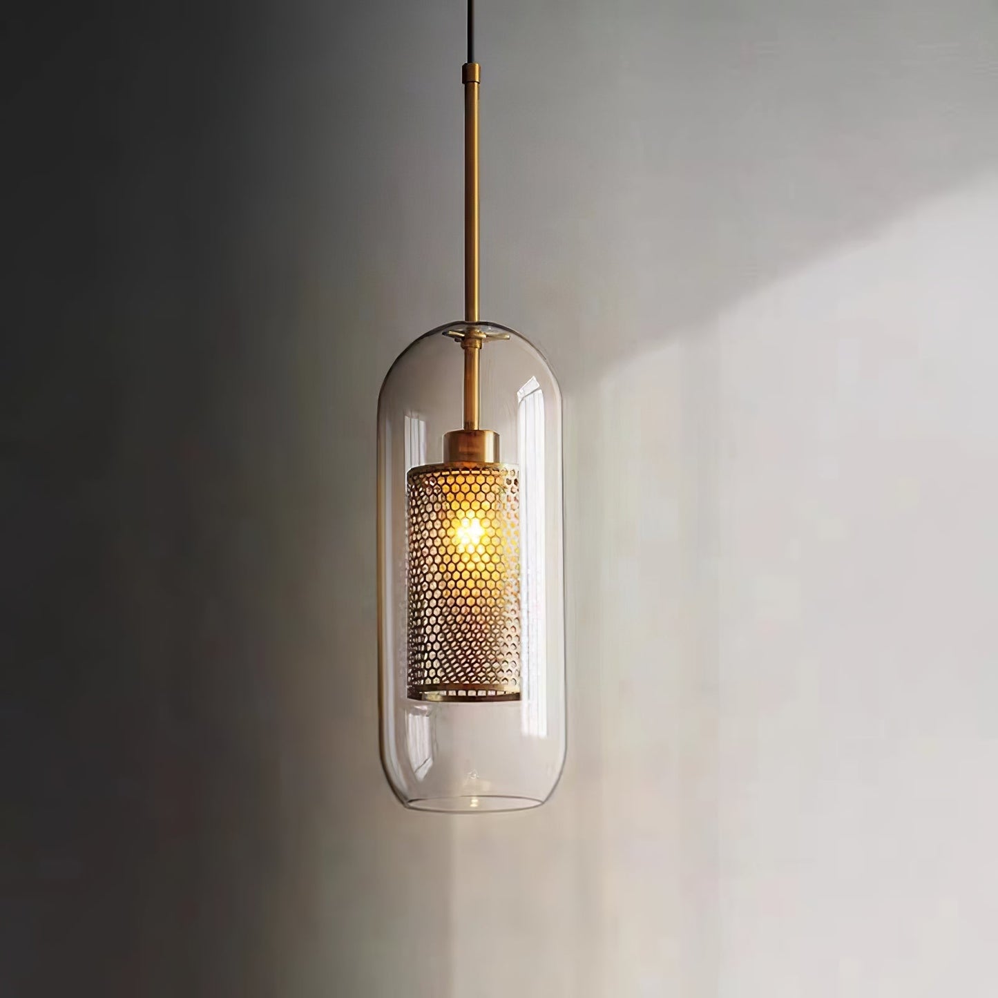 Glazen Hanglamp met Metalen Gaaskap Transparant Amber Zwart Goud 20-30cm Scandinavisch Design Eetkamer Keuken