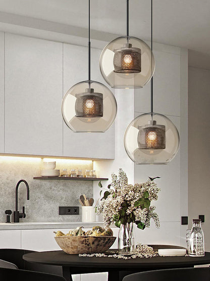 Glazen Hanglamp met Metalen Gaaskap Transparant Amber Zwart Goud 20-30cm Scandinavisch Design Eetkamer Keuken