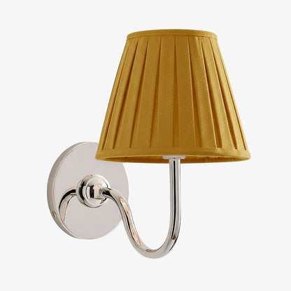 Wandlamp met Geplisseerde Stoffen Kap – Klassieke Verlichting voor Slaapkamer en Woonkamer