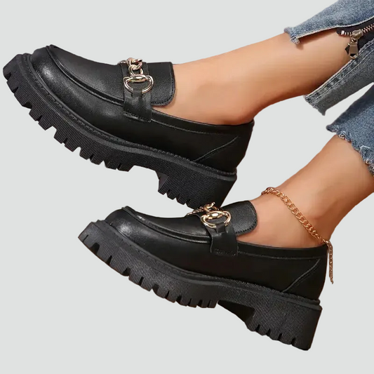 Dames Loafers Comfortabele Chunky Zool Met Kettingdetail - StudioMarella