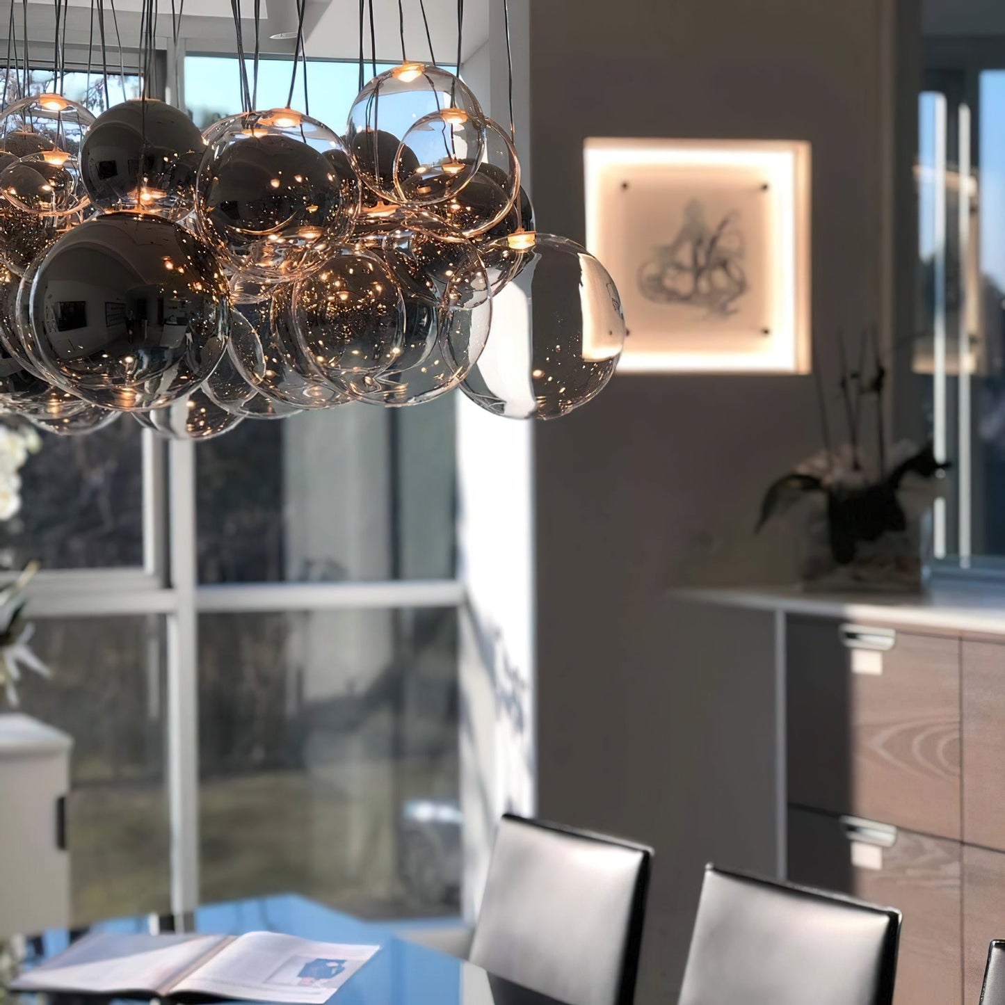 Glazen Hanglamp met Metalen Cluster Bellenbollen Moderne Verlichting