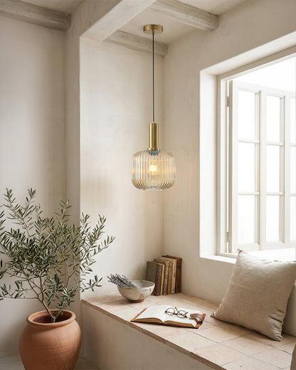 CLYDE Moderne Hanglamp met Gekleurde Glazen Kap – Scandinavisch Design voor Woonkamer & Eetkamer – E27 Fitting