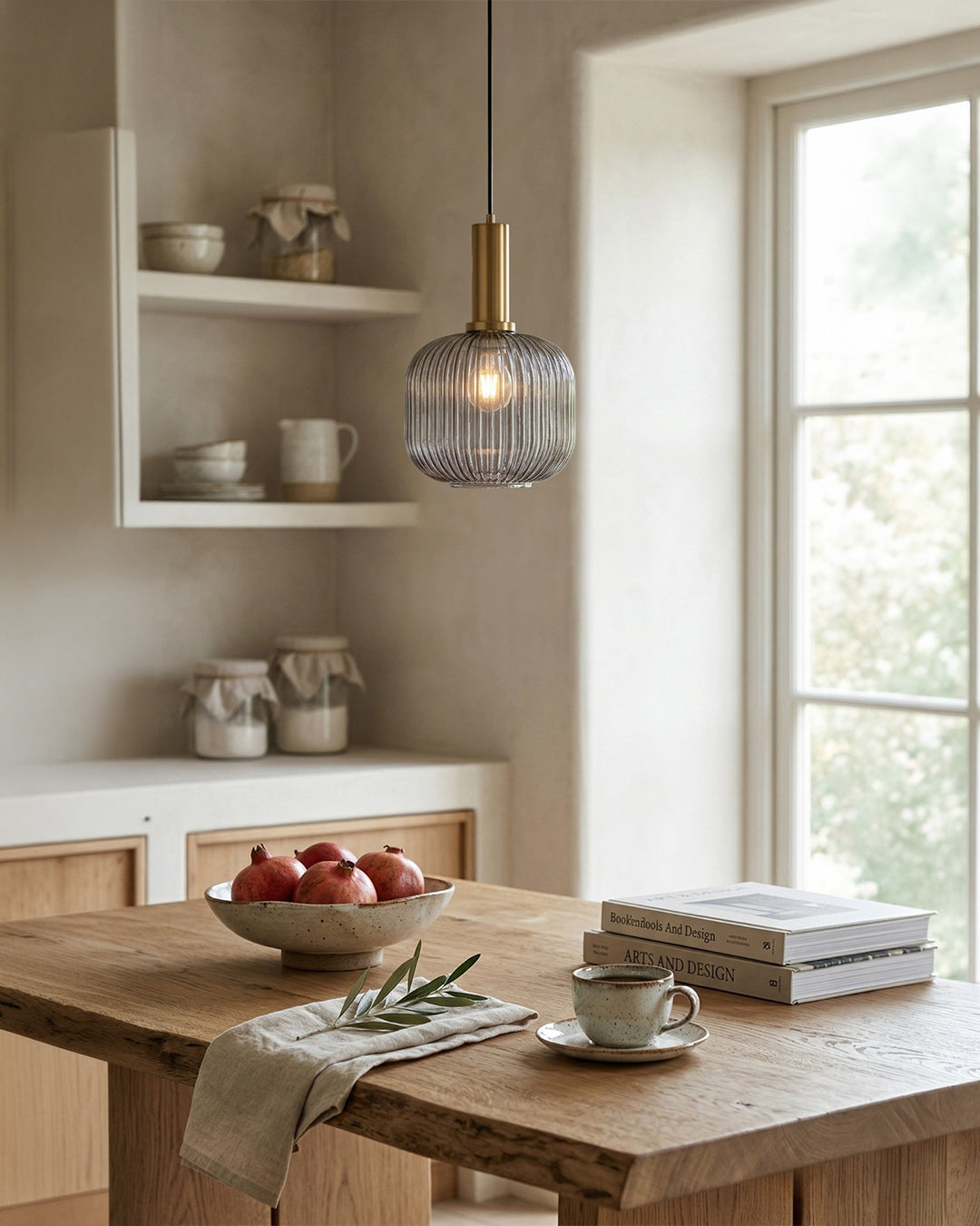 CLYDE Moderne Hanglamp met Gekleurde Glazen Kap – Scandinavisch Design voor Woonkamer & Eetkamer – E27 Fitting