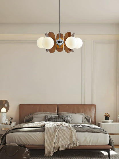 Moderne Sputnik Kroonluchter met Gekleurde Acryl Elementen en Witte Glazen Bollen – Design Hanglamp Meerdere Lichtpunten