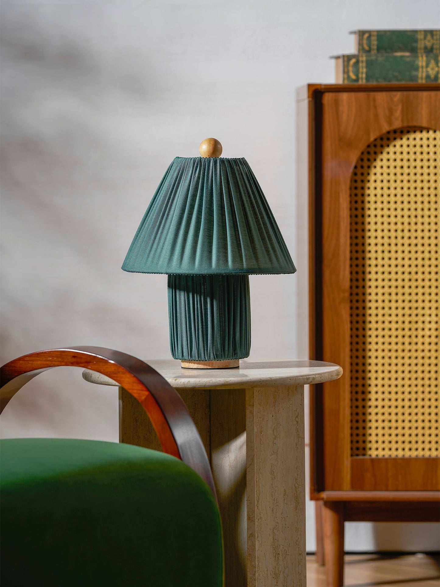 Retro Tafellamp met Geplooide Stoffen Kap – Warm Zacht Licht – Scandinavisch Minimalistisch Design voor Slaapkamer Woonkamer