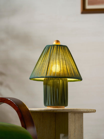 Retro Tafellamp met Geplooide Stoffen Kap – Warm Zacht Licht – Scandinavisch Minimalistisch Design voor Slaapkamer Woonkamer
