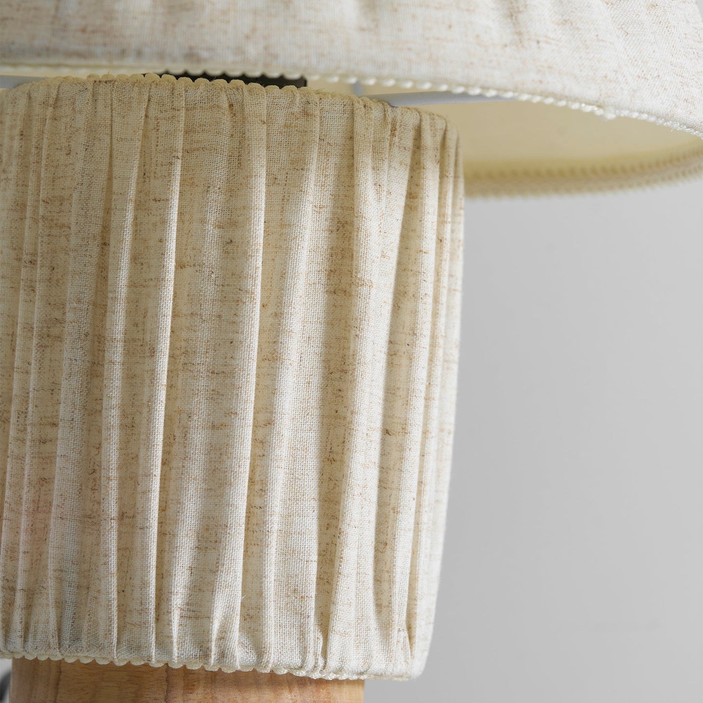 Retro Tafellamp met Geplooide Stoffen Kap – Warm Zacht Licht – Scandinavisch Minimalistisch Design voor Slaapkamer Woonkamer