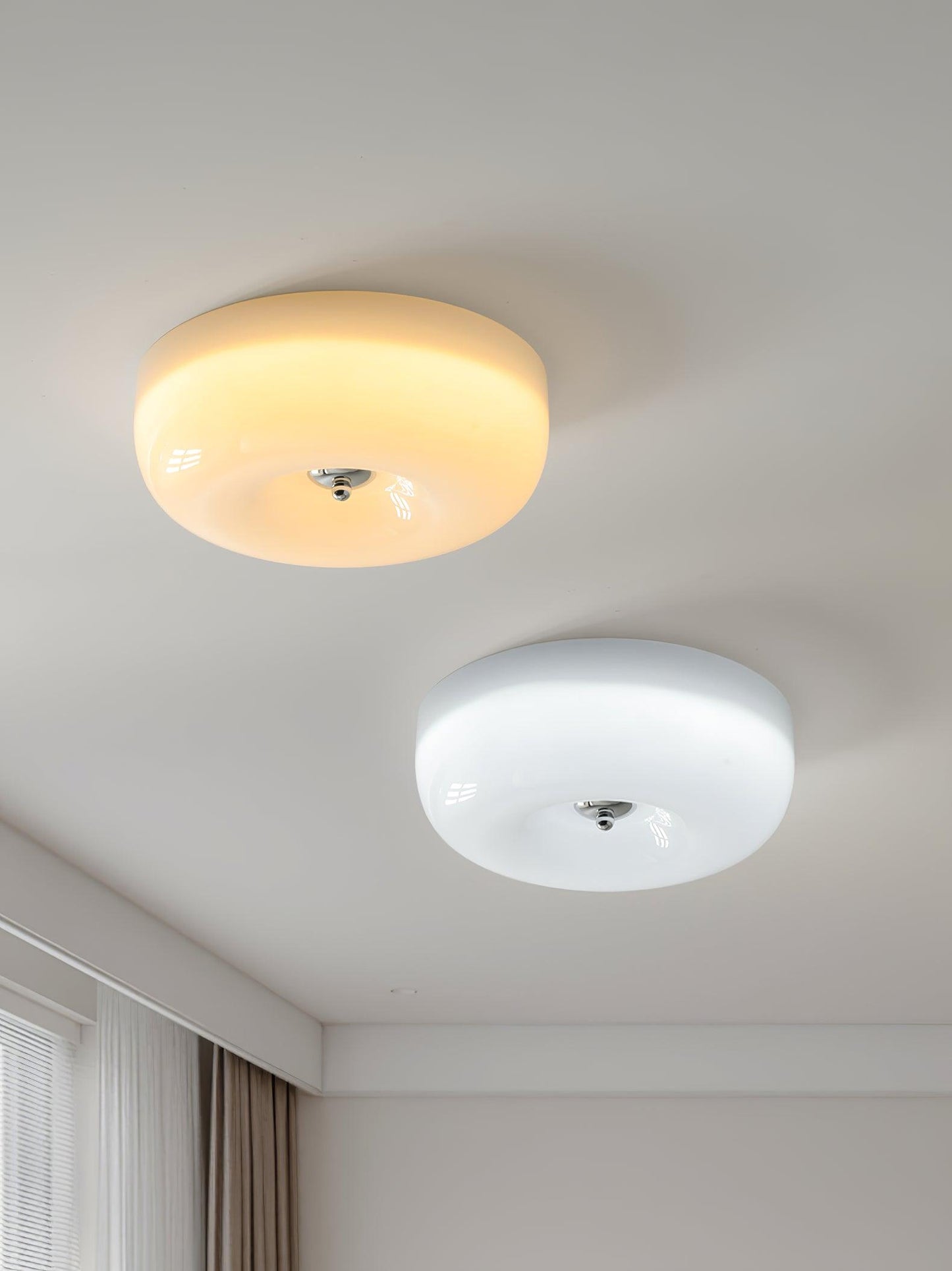 Plafondlamp Melkglas 32–46 cm | Glazen Bol met Zilveren Accent | Dimbare Plafondverlichting Warm Wit