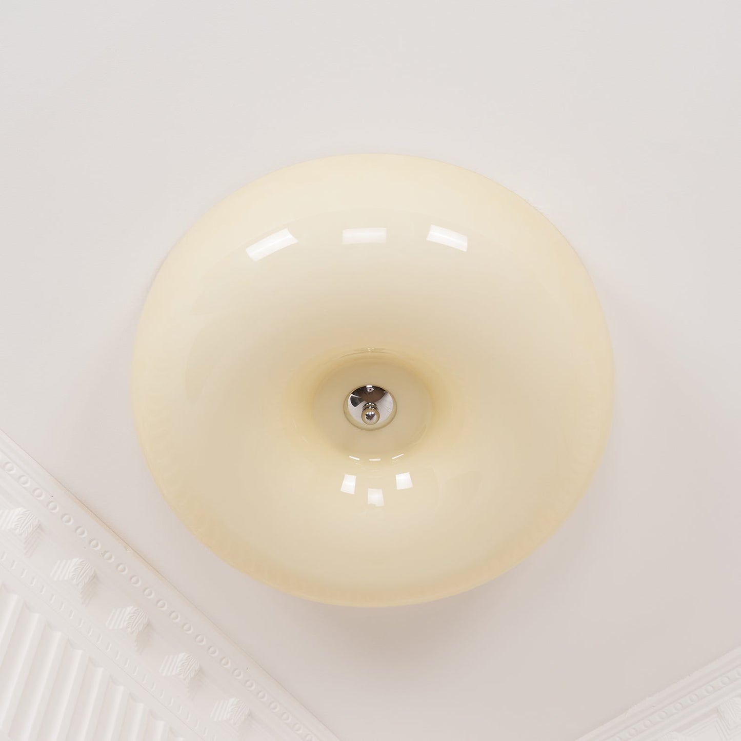 Plafondlamp Melkglas 32–46 cm | Glazen Bol met Zilveren Accent | Dimbare Plafondverlichting Warm Wit