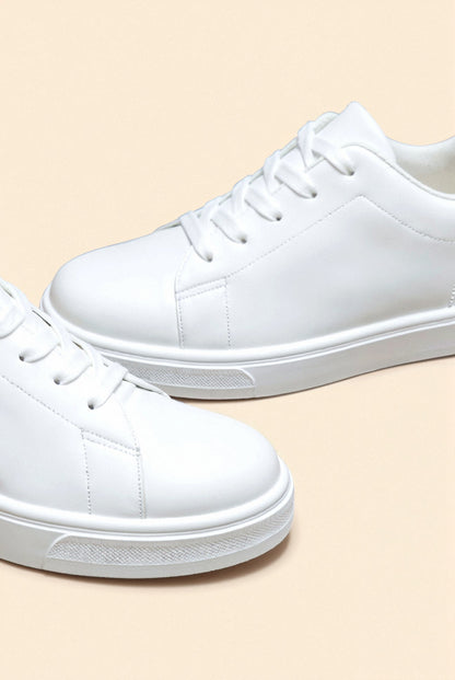 Witte Sneakers Eenvoudig en Stijlvol voor Elke Dag