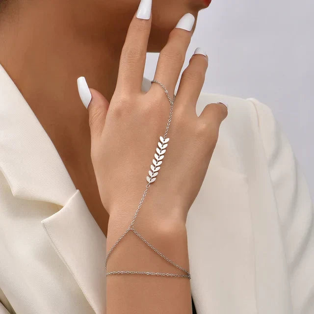 Goudkleurige Sieradenset met Handharnas en Ketting