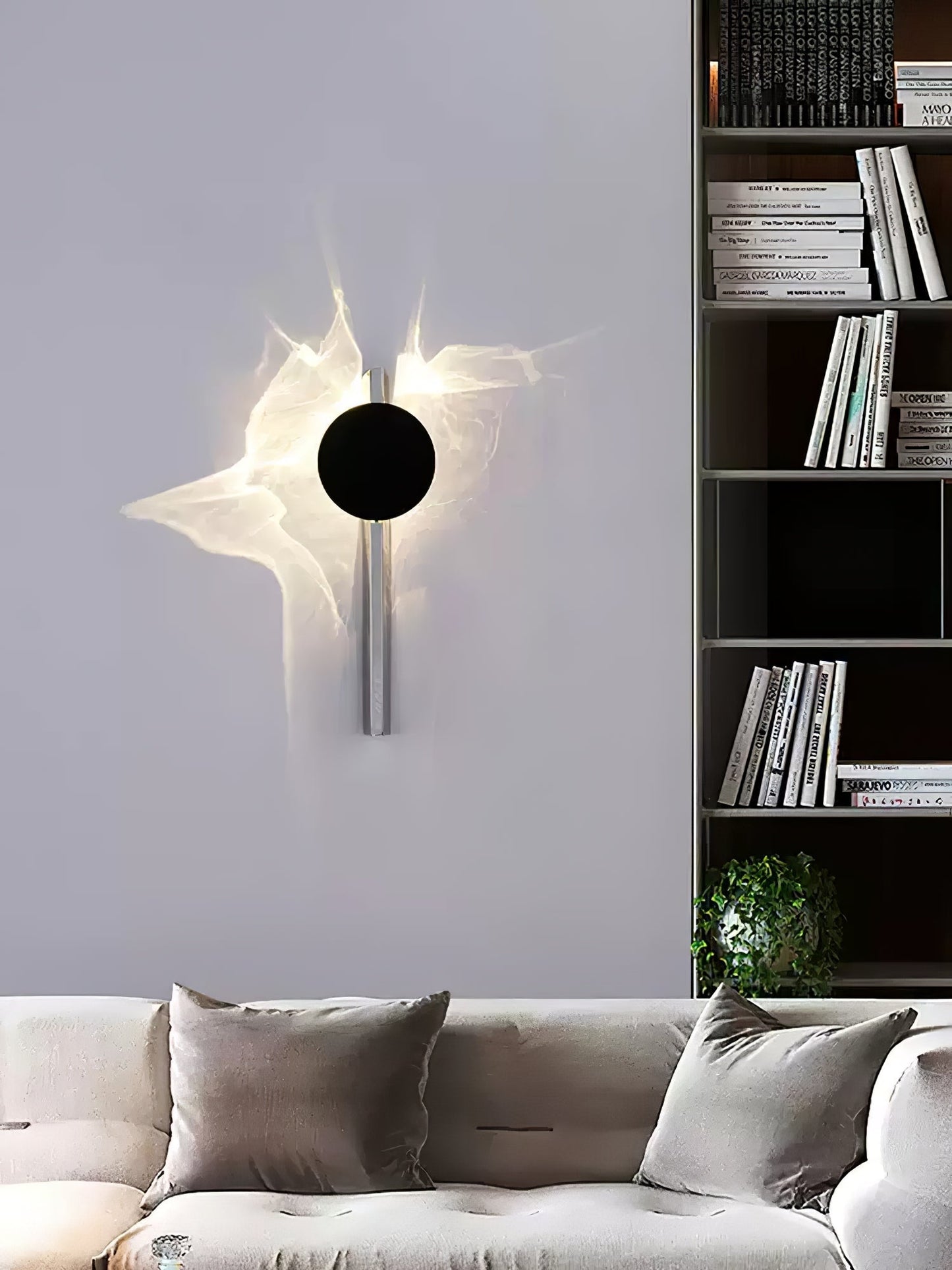 Kinetic Shadow Wandlamp Sculptuur met Verchroomde Schaduwprojectie