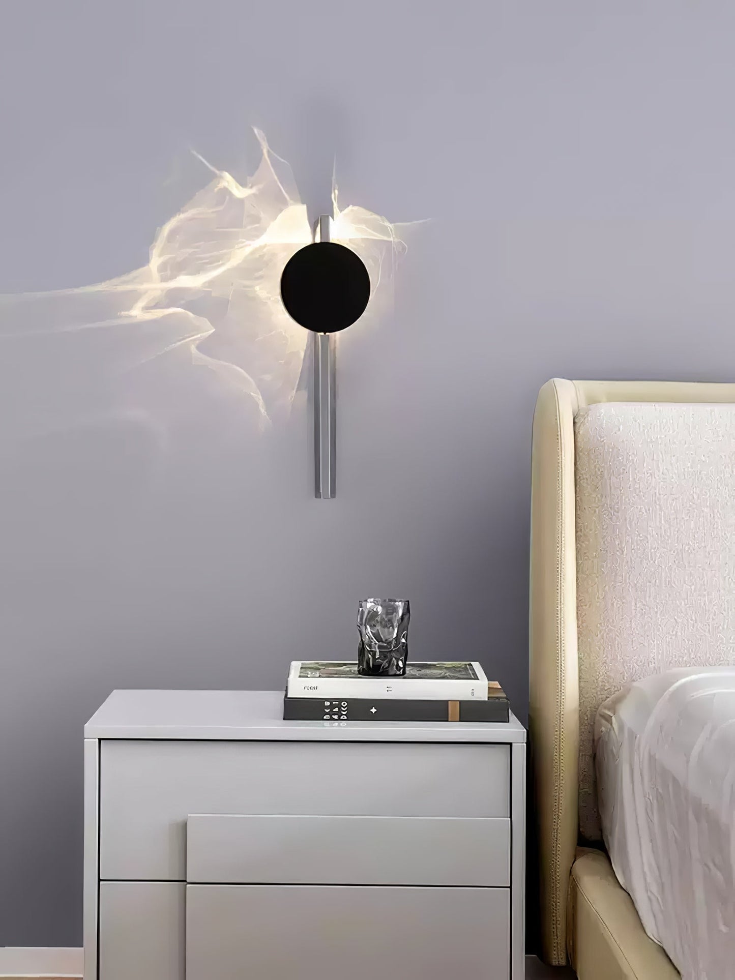 Kinetic Shadow Wandlamp Sculptuur met Verchroomde Schaduwprojectie