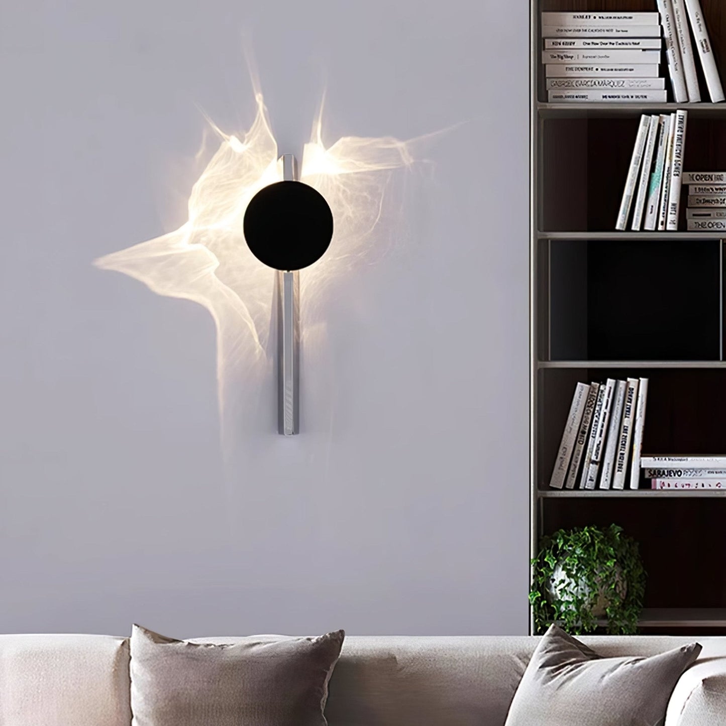 Kinetic Shadow Wandlamp Sculptuur met Verchroomde Schaduwprojectie