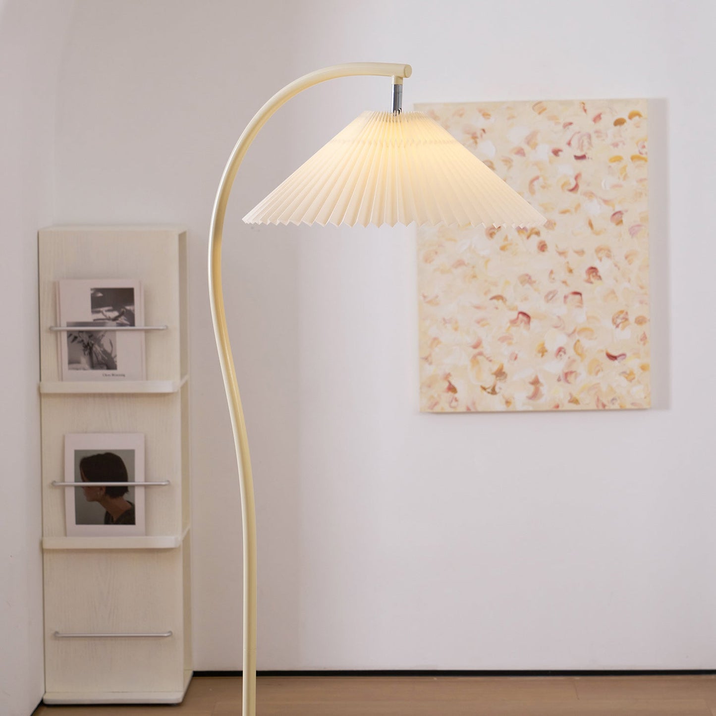 Geplooide Vloerlamp met Stoffen Kap – Modern Design Zwart Beige Groen Goud – 155cm Hoog E26/E27 – Dimbaar