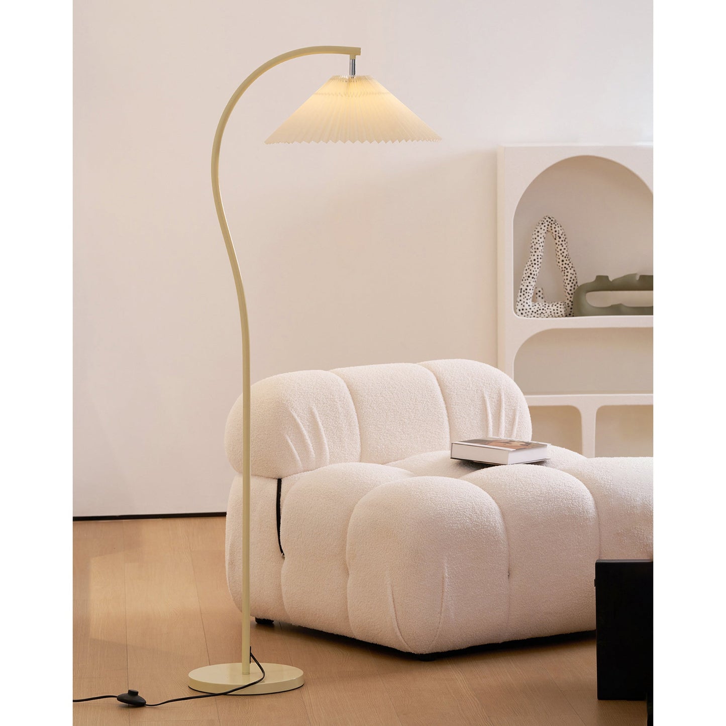 Geplooide Vloerlamp met Stoffen Kap – Modern Design Zwart Beige Groen Goud – 155cm Hoog E26/E27 – Dimbaar