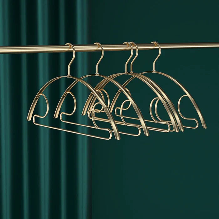 Kledinghangers Stijlvol Met Houten Kleerhangers - StudioMarella