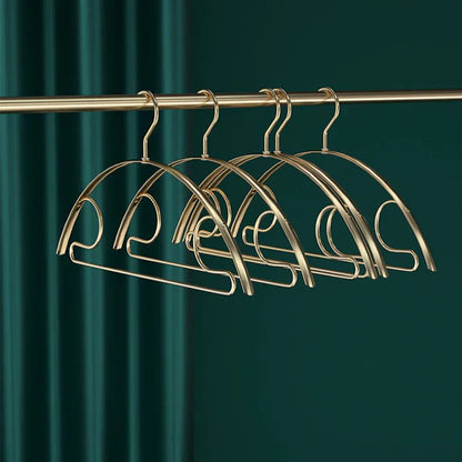 Kledinghangers Stijlvol Met Houten Kleerhangers - StudioMarella
