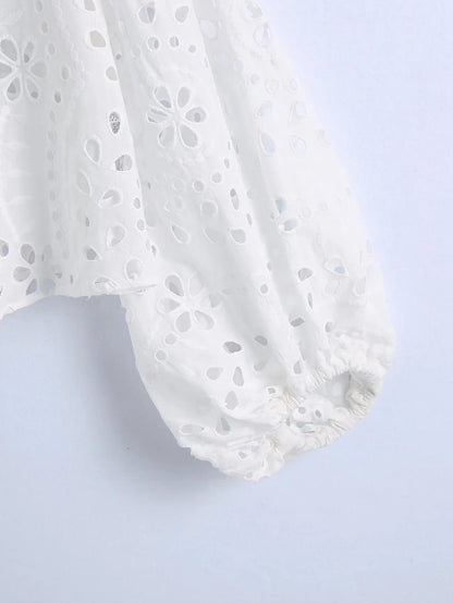 Vrouwelijke Kanten Blouse met Borduurwerk