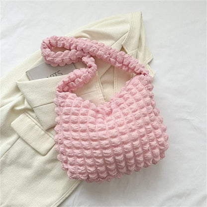 Geplooide Crossbody Tas met Geborduurde Details