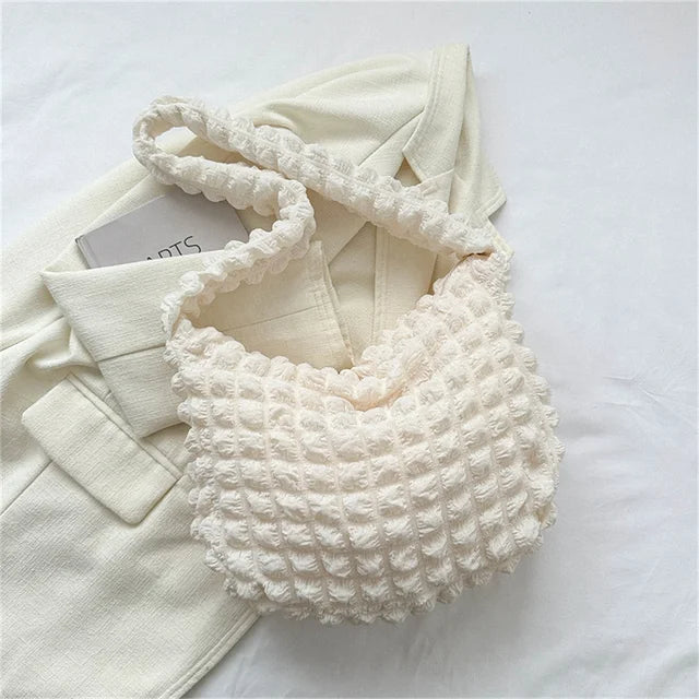 Geplooide Crossbody Tas met Geborduurde Details
