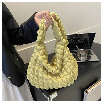 Geplooide Crossbody Tas met Geborduurde Details