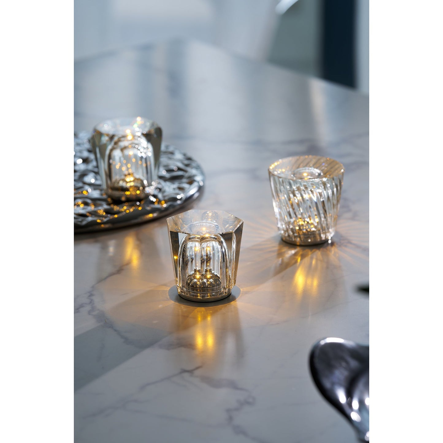 Diamant Kristal Tafellamp met Ingebouwde Accu – Draadloos & Dimbaar – Ø 8,2 cm × H 9 cm