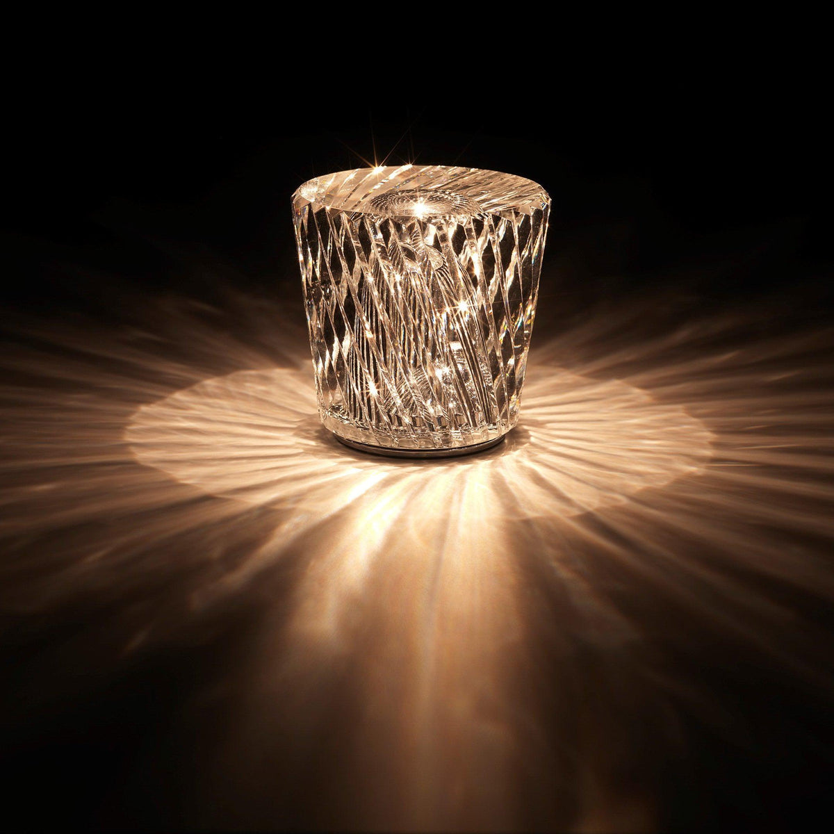 Diamant Kristal Tafellamp met Ingebouwde Accu – Draadloos & Dimbaar – Ø 8,2 cm × H 9 cm