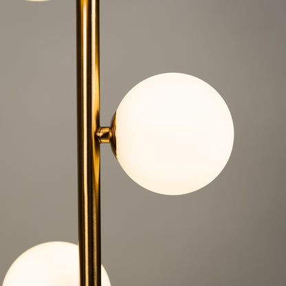 Scandinavische Minimalistische Staande Lamp Met Glazen Bollen En Warm Licht